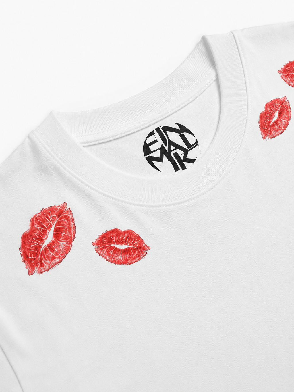 RED FLAG TEE
